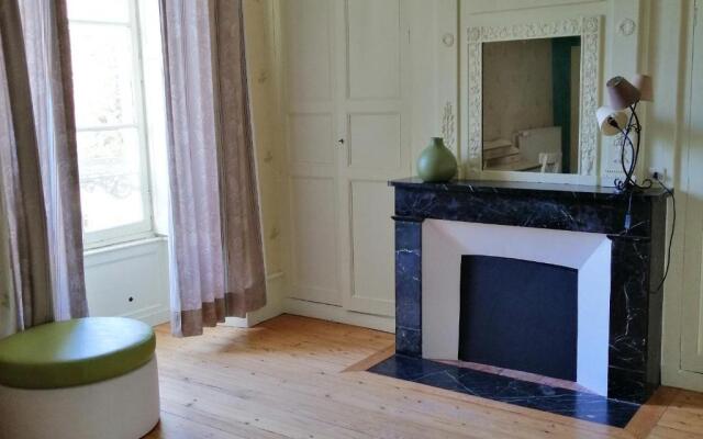 Maison Précigné, 8 Pièces, 12 Personnes - Fr-1-410-262