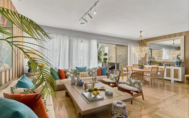 Beachfront Condo w Sea View A-202 Costa Atlantica