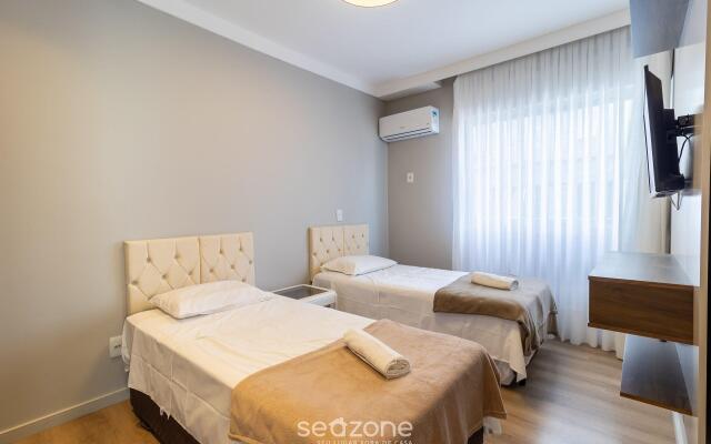 Belíssimo apart no Centro de Floripa EDC402