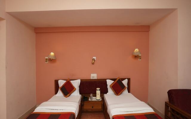 Capital O 4604 Shiva's Regency