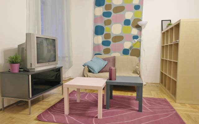 Budget Apartment by Hi5 - Hold Street