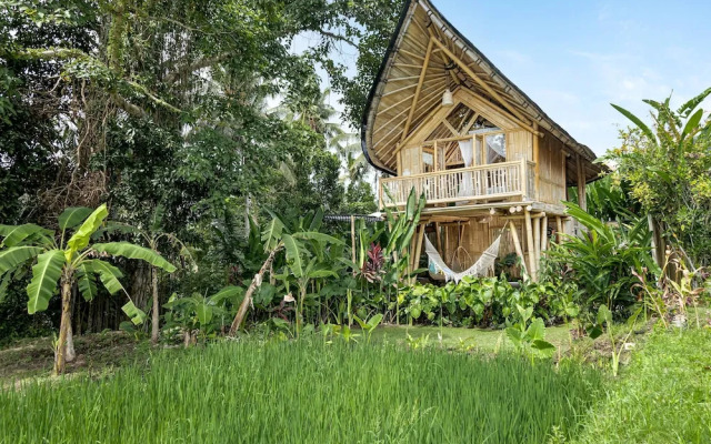 TUJUH Angel by GenuineHost