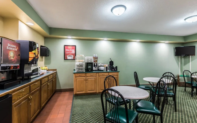 Red Carpet Inn Austin MN