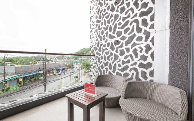 Zen Premium Patak Karon Beach
