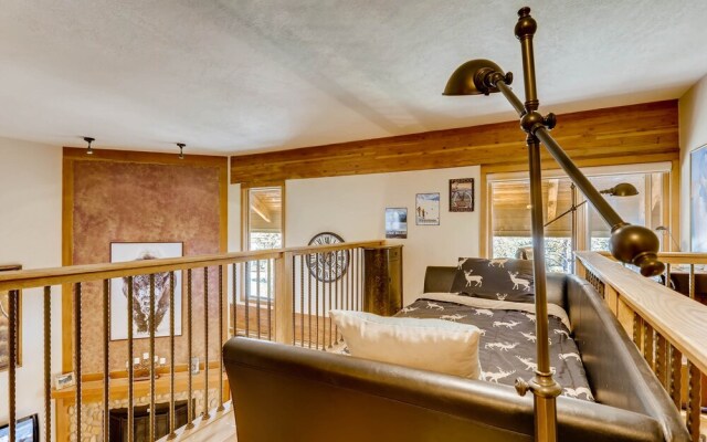 Pines 2044 - 2 Br Condo