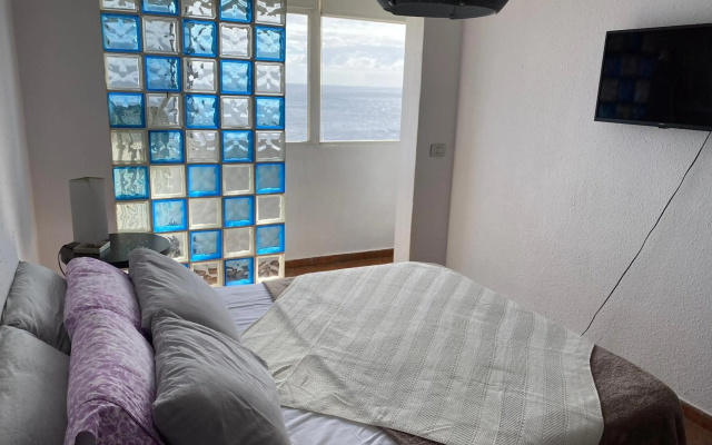 Apto boca cangrejo Netflix,parking,aire acondicionado y rent car