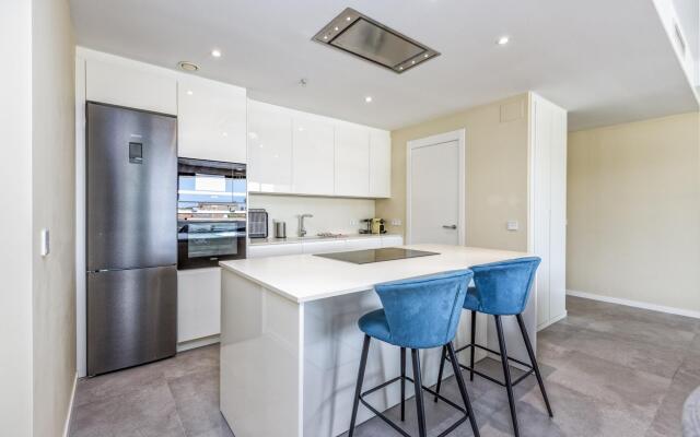 Luca in Fuengirola with 2 bedrooms and 2 bathrooms