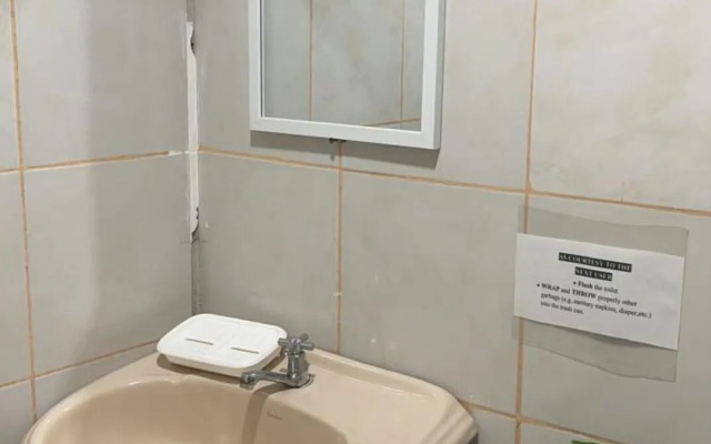 OYO 809 Crowne One Condo