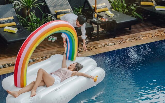 Popular Hotel & Spa