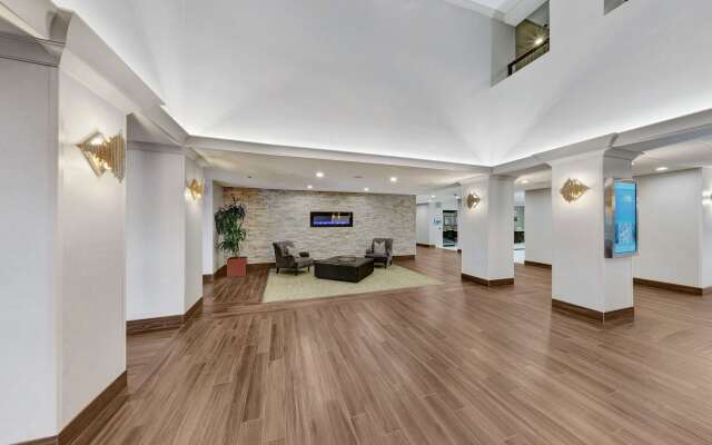 Embassy Suites by Hilton Milwaukee Brookfield