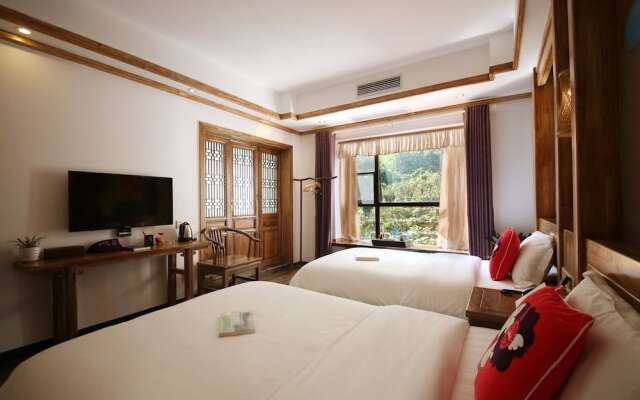 Zhangjiajie One City One Inn