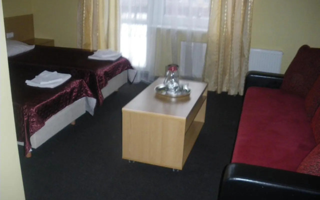 Restoranas - Svečių Namai - Restaurant - Guest House Perkūnkiemis