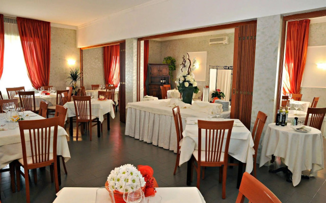 Hotel Mini Palace Country House