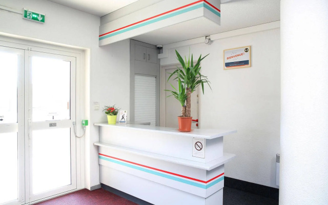 B&B HOTEL Avignon (2)