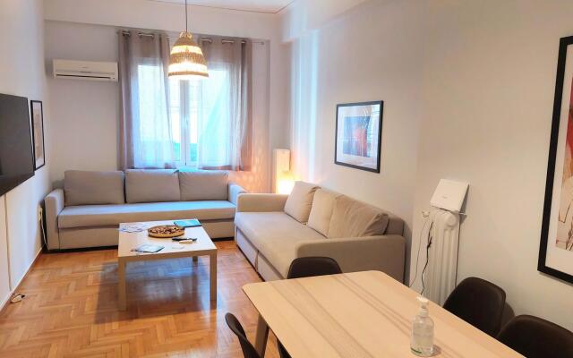 Cozy Apartment in Plaka