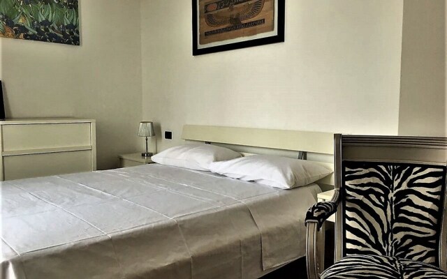 Iris Apartment