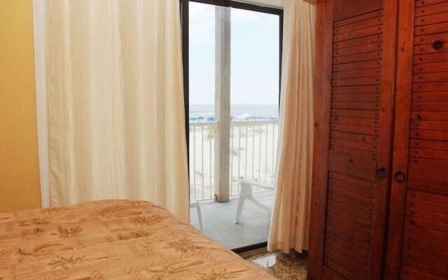 Romar Beach 102 By Redawning