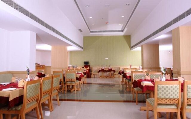 Hotel Pooram International