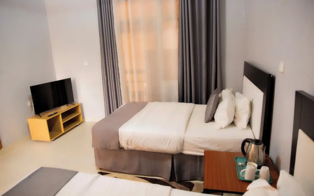 Romalo Hotel & Apartments