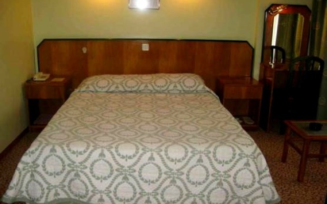 Onder Otel