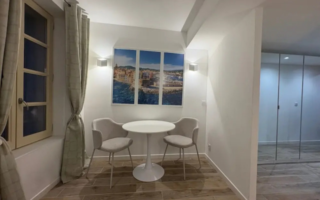 Charming Studio - AC- 2p-saint-tropez