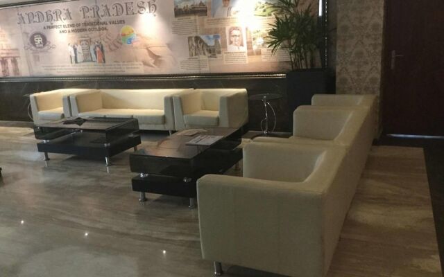 Iroomz Hotel SR Grand