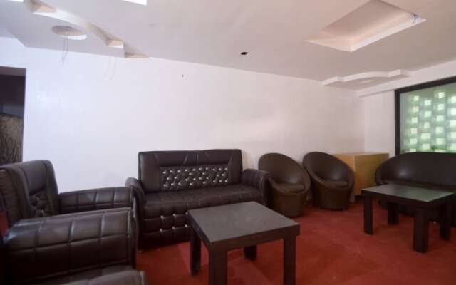 OYO 23296 Hotel Quality Time