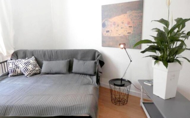 Studio in Bergerac, With Wonderful City View and Wifi