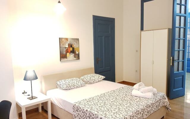 Erra - Aegean - Neoclassical - Athens Center,200m²,5 BD,2.5 BATH