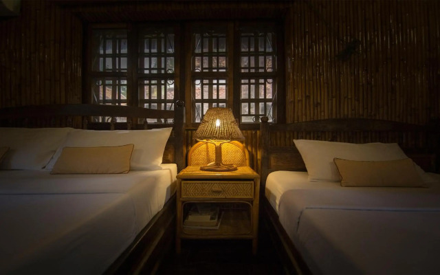 Palm Village Resort & Spa