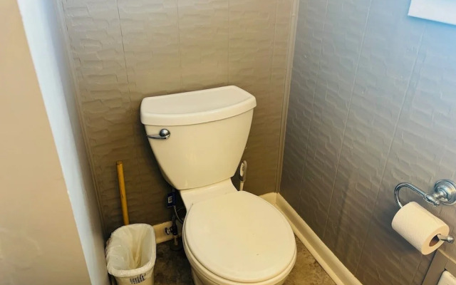 Paper Chase 4 Bedroom Home by RedAwning