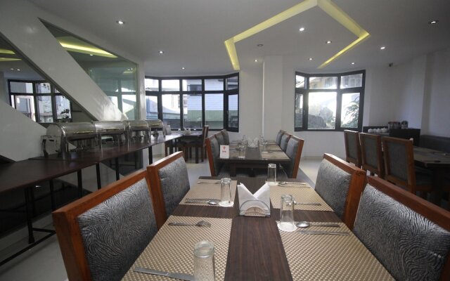 OYO 10179 Hotel Yavachi
