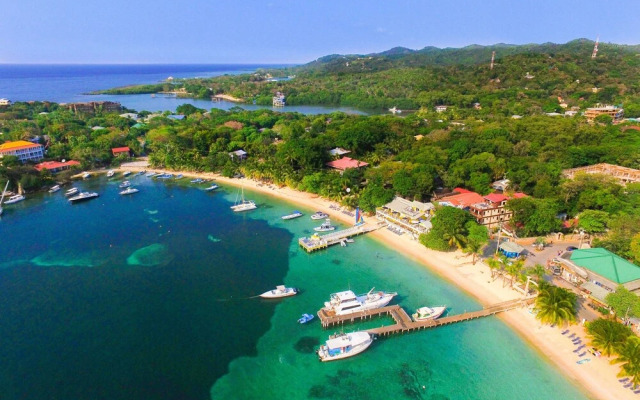 Bella Luna Beach House #226859