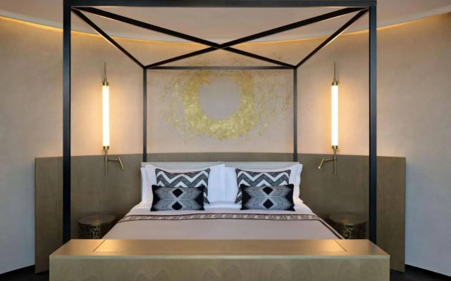 Paragraph Freedom Square, A Luxury Collection Hotel, Tbilisi