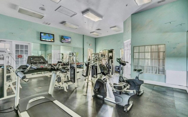 2 Bedroom Vacation Condo (2011)