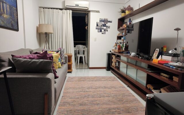 Hostel for One: quarto e banheiro privativos
