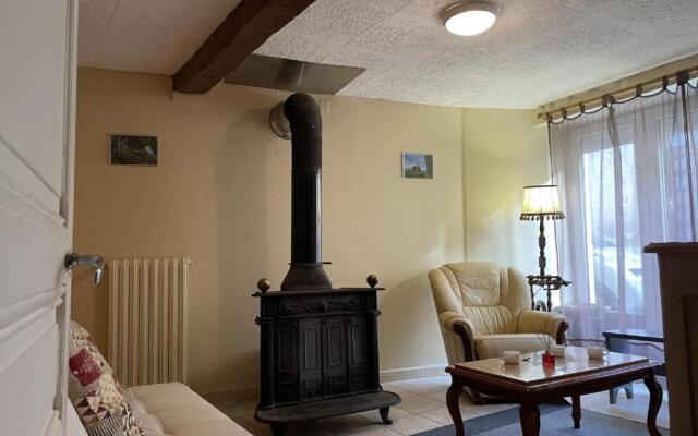 Gîte Arfeuilles, 4 pièces, 5 personnes - FR-1-489-52