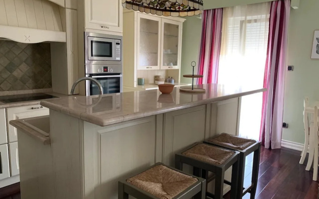 Villa Vinovo 3 En-suite Bedroom Apartment