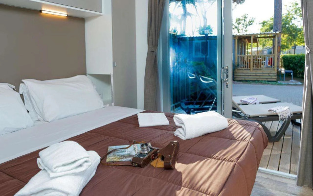 hu Norcenni Girasole Village