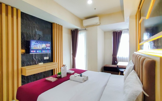 Wood Accents Studio At Grand Dharmahusada Lagoon Apartment – Guest Rooms – Surabaya