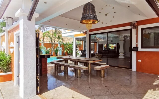 Tucheland Luxury Villa Pattaya 7BR
