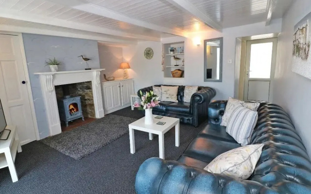 Pebble Cottage