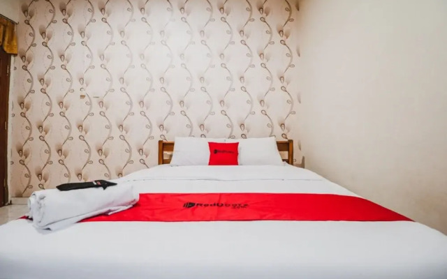 Hotel Family Syariah 2 by RedDoorz