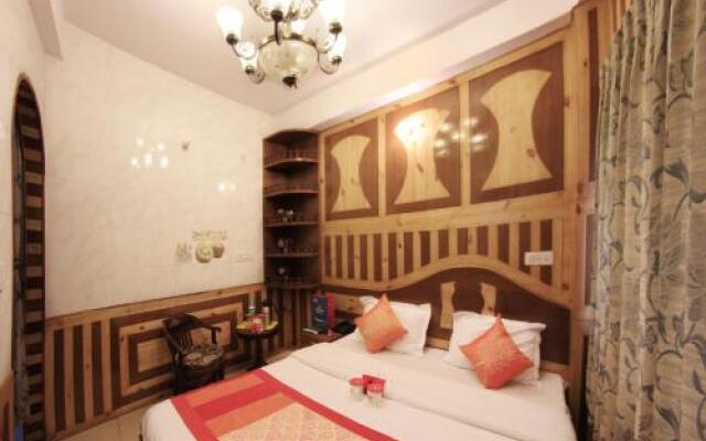 Hotel Snowflake