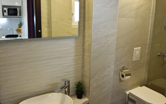 Kuzma Rooms 2