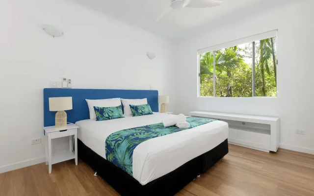 Latitude 16 Beaches