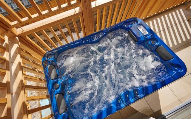 die Tauplitz Lodges - Alm Lodge A3 by AA Holiday Homes