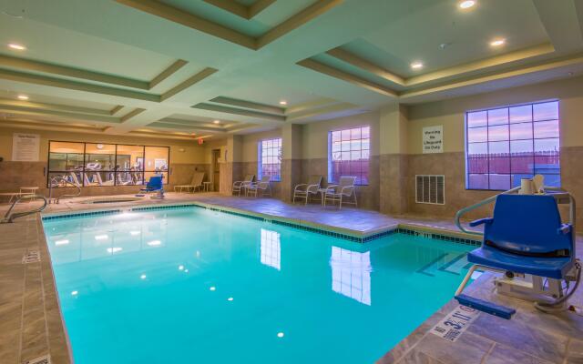 Holiday Inn Express Hotel & Suites Clovis by IHG