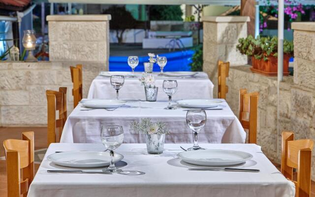 Noble Hotel Suites - Adults Only
