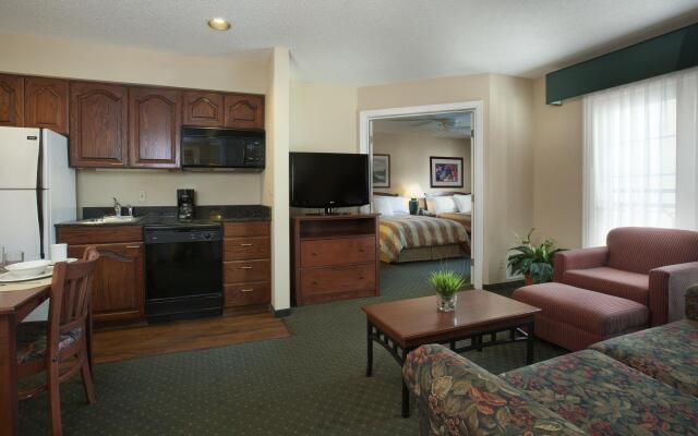 Homewood Suites by Hilton Kansas City-Airport